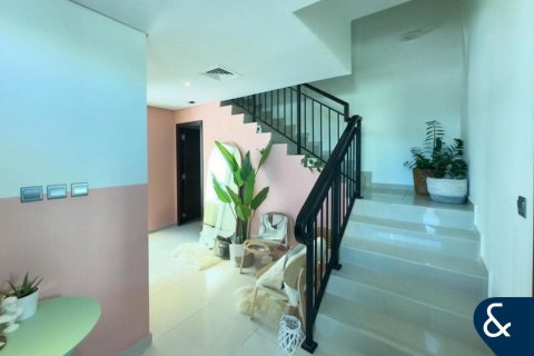 Купить виллу в DAMAC Hills (Akoya by DAMAC), Дубай: 3 спальни, 175м², № 98484 - фото 9