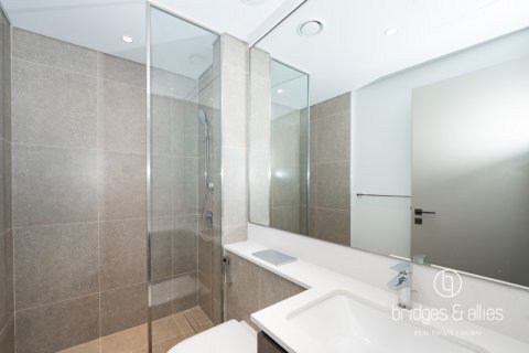 Снять в аренду виллу в Дубае: 4 спальни, 219.9м², № 78115 - фото 19