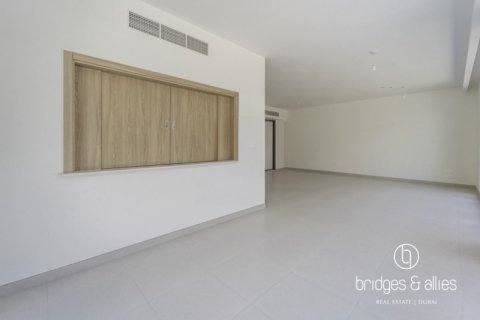 Villa in Dubai 5 bedrooms, 372.3 sq.m. № 78114 - photo 5