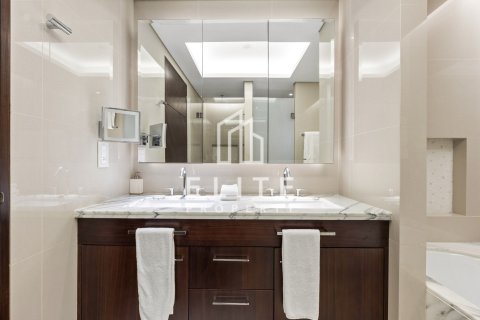 Apartment in The Address Sky View Towers, Downtown Dubai (Downtown Burj Dubai), Dubai 2 bedrooms, 158 sq.m. № 85416 - photo 21