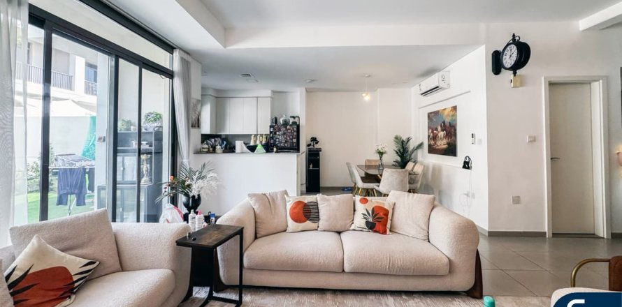 فيلا في Zahra Townhouses, Town Square, دبي 3 غرف نوم, 188 م² رقم 75572