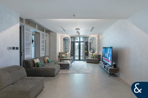 Apartment in Downtown Dubai (Downtown Burj Dubai), Dubai 2 bedrooms, 245 sq.m. № 75580 - photo 2