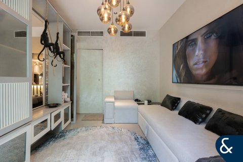 Apartment in Downtown Dubai (Downtown Burj Dubai), Dubai 2 bedrooms, 245 sq.m. № 75580 - photo 8