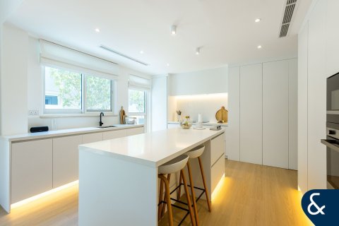 Купить виллу в Victory Heights, Dubai Sports City, Дубай: 5 спален, 446м², № 75568 - фото 2