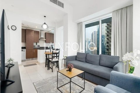 Apartamento en Business Bay, Dubai, 1 dormitorio, 71 m², № 45913 - foto 1