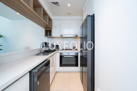 Apartment in Downtown Views II, Downtown Dubai (Downtown Burj Dubai), Dubai 3 bedrooms, 159 sq.m. № 45911 - photo 6