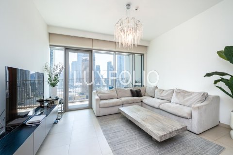 Apartment in Downtown Views II, Downtown Dubai (Downtown Burj Dubai), Dubai 3 bedrooms, 159 sq.m. № 45911 - photo 2