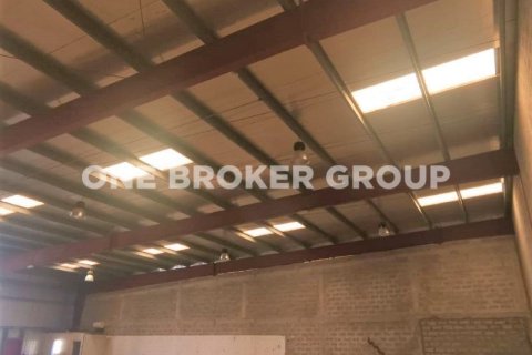 Warehouse in Dubai Investment Park, Dubai 780.4 sq.m. № 526 - photo 7