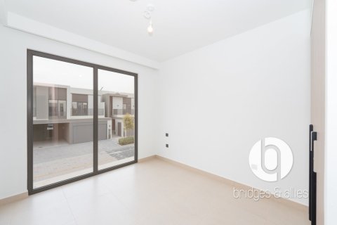 Townhouse in Tilal Al Ghaf, Dubai 4 bedrooms, 227 sq.m. № 142042 - photo 19