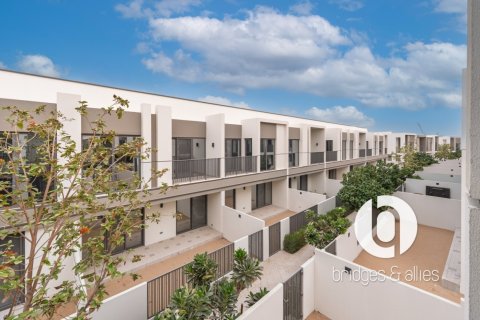 Townhouse in Tilal Al Ghaf, Dubai 4 bedrooms, 227 sq.m. № 142042 - photo 2