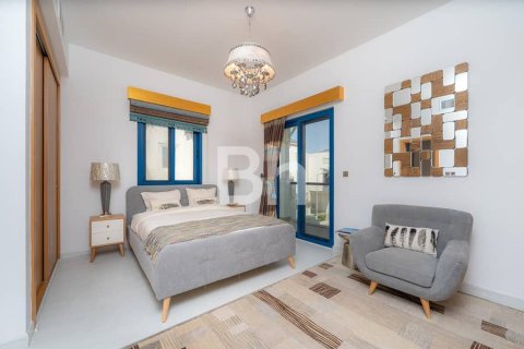 Villa in Palm Jumeirah, Dubai 5 bedrooms, 327 sq.m. № 57547 - photo 8