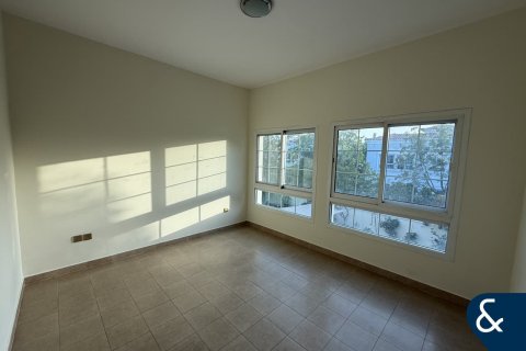 Снять в аренду виллу в Jumeirah Village Triangle, Дубай: 4 спальни, 689м², № 91118 - фото 15