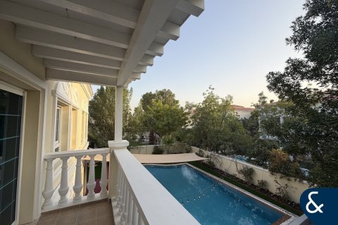 Снять в аренду виллу в Jumeirah Village Triangle, Дубай: 4 спальни, 689м², № 91118 - фото 8