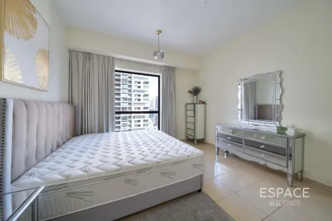 Apartment in Jumeirah Beach Residence, Dubai 2 bedrooms, 131 sq.m. № 122368 - photo 11