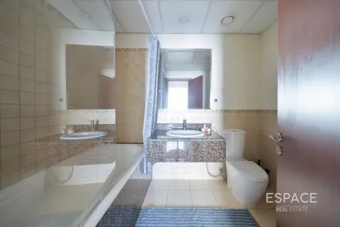Apartment in Jumeirah Beach Residence, Dubai 2 bedrooms, 131 sq.m. № 122368 - photo 12