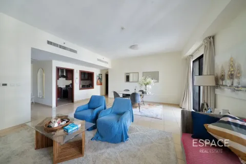 Apartment in Jumeirah Beach Residence, Dubai 2 bedrooms, 131 sq.m. № 122368 - photo 4