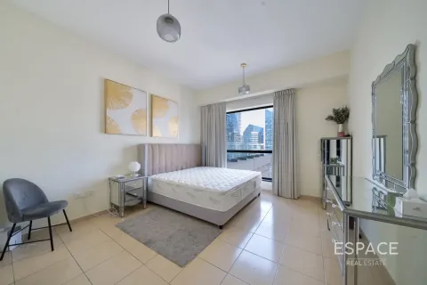 Apartment in Jumeirah Beach Residence, Dubai 2 bedrooms, 131 sq.m. № 122368 - photo 9