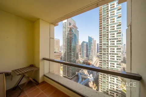 Apartment in Jumeirah Beach Residence, Dubai 2 bedrooms, 131 sq.m. № 122368 - photo 17