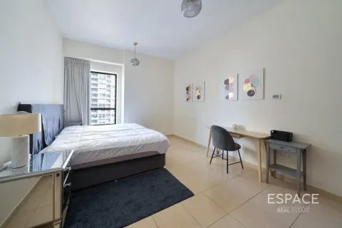 Apartment in Jumeirah Beach Residence, Dubai 2 bedrooms, 131 sq.m. № 122368 - photo 13