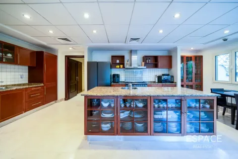 فيلا في Meadows, دبي 6 غرف نوم , 596 م² رقم 122369 - صورة 12