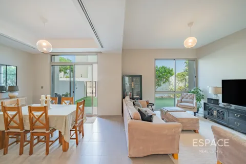 Villa in Reem Community, Arabian Ranches 2, Dubai 4 bedrooms, 242 sq.m. № 61457 - photo 5