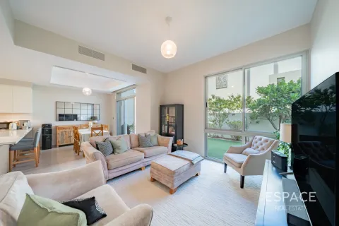 Villa in Reem Community, Arabian Ranches 2, Dubai 4 bedrooms, 242 sq.m. № 61457 - photo 3