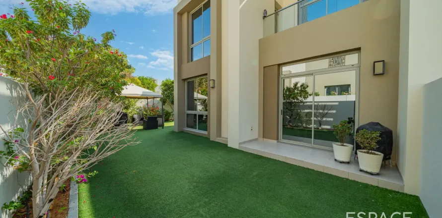 Villa en Reem Community, Arabian Ranches 2, Dubai, 4 dormitorios, 242 m², № 61457
