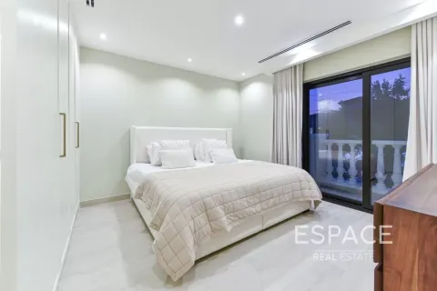 Villa in Jumeirah Village Triangle, Dubai 4 bedrooms, 369 sq.m. № 61461 - photo 14