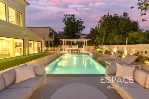 Villa in Jumeirah Village Triangle, Dubai 4 bedrooms, 369 sq.m. № 61461 - photo 3