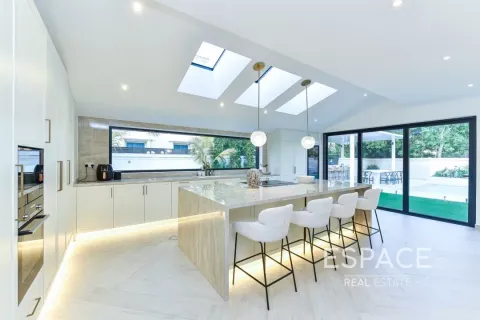 Villa in Jumeirah Village Triangle, Dubai 4 bedrooms, 369 sq.m. № 61461 - photo 5