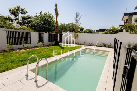 Villa in Tilal Al Ghaf, Dubai 5 bedrooms, 541 sq.m. № 141189 - photo 2