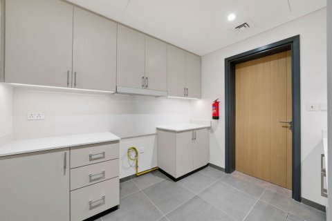 Townhouse in Arabian Ranches 3, Dubai 4 bedrooms, 288.09 sq.m. № 141129 - photo 8