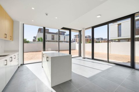 Townhouse in Arabian Ranches 3, Dubai 4 bedrooms, 288.09 sq.m. № 141129 - photo 5