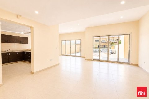 Villa in Dubai 4 bedrooms, 290.7 sq.m. № 115278