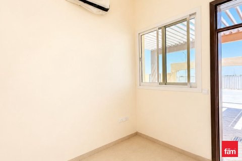 Villa in Dubai 4 bedrooms, 290.7 sq.m. № 115278 - photo 14