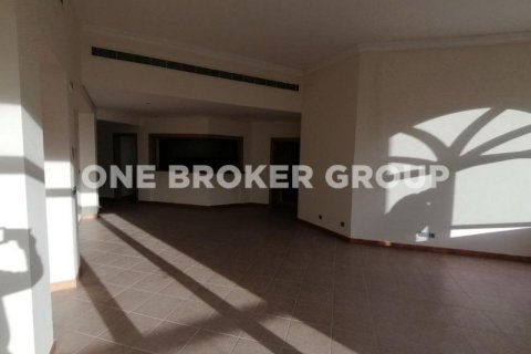Apartamento en Palm Jumeirah, Dubai, 3 dormitorios, 210.9 m², № 1108 - foto 5