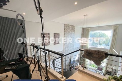 Apartment in Jumeirah Heights, Dubai 2 bedrooms, 204.4 sq.m. № 1107 - photo 5