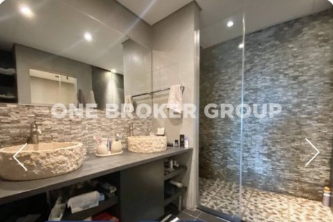Apartment in Jumeirah Heights, Dubai 2 bedrooms, 204.4 sq.m. № 1107 - photo 6
