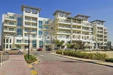 Apartment in Jumeirah Heights, Dubai 2 bedrooms, 204.4 sq.m. № 1107 - photo 11