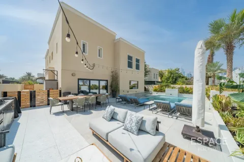 Villa à Meadows 1, Meadows, Dubai, 4 chambres, 344 m², № 71167 - photo 1