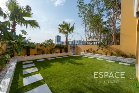 Купить виллу в Palmera 4, Арабиан Ранчес, Дубай: 2 спальни, 175м², № 71154 - фото 2