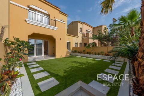 Купить виллу в Palmera 4, Арабиан Ранчес, Дубай: 2 спальни, 175м², № 71154 - фото 18