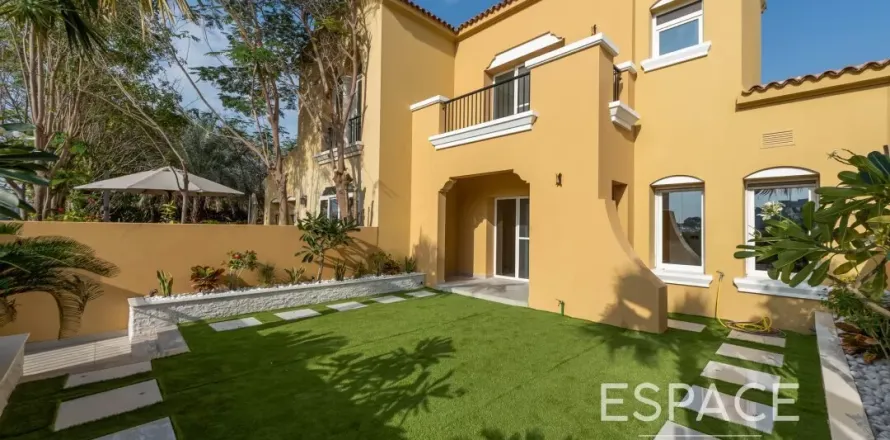 Вилла в Palmera 4, Арабиан Ранчес, Дубай, 2 спальни, 175м², № 71154