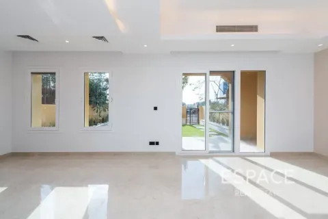 Купить виллу в Palmera 4, Арабиан Ранчес, Дубай: 2 спальни, 175м², № 71154 - фото 8