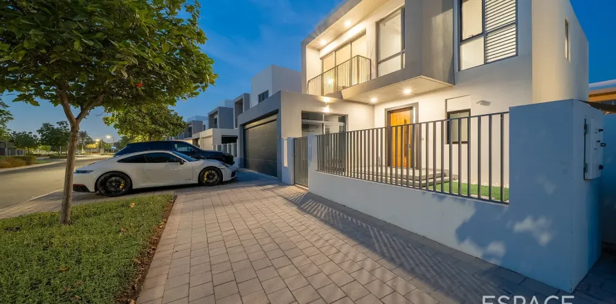 Villa à Dubai Hills Estate, Dubai, 3 chambres, 321 m², № 71155