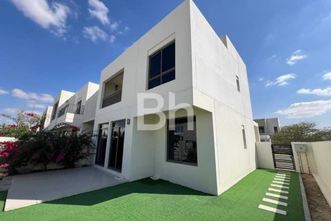 تاون هاوس في Town Square, دبي 4 غرف نوم, 265 م² رقم 24219 - صورة 1