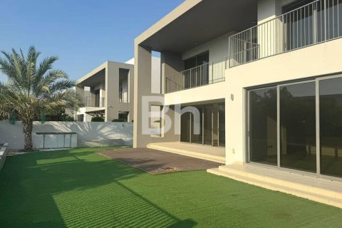 Снять в аренду виллу в Дубай Хилс Эстейт, Дубай: 5 спален, 541м², № 24220 - фото 16