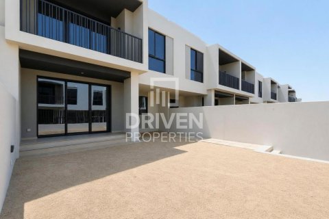 Townhouse in Jebel Ali, Dubai 3 bedrooms, 238.02 sq.m. № 134257 - photo 12