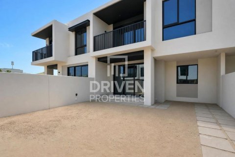 Townhouse in Jebel Ali, Dubai 3 bedrooms, 238.02 sq.m. № 134257 - photo 11
