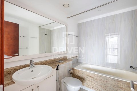 Apartment in South Ridge, Downtown Dubai (Downtown Burj Dubai), Dubai 2 bedrooms, 134.06 sq.m. № 134254 - photo 2